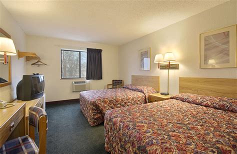 super 8 motel official site.